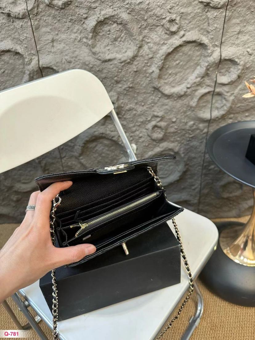 2001Enjoy FREE shipping on your Lexrey bag! 🚚✨ We’ll ship your order within 24 hours ⏰, and you’ll get an instant confirmation email 📧. Fast, reliable, and stress-free! 💼💖"