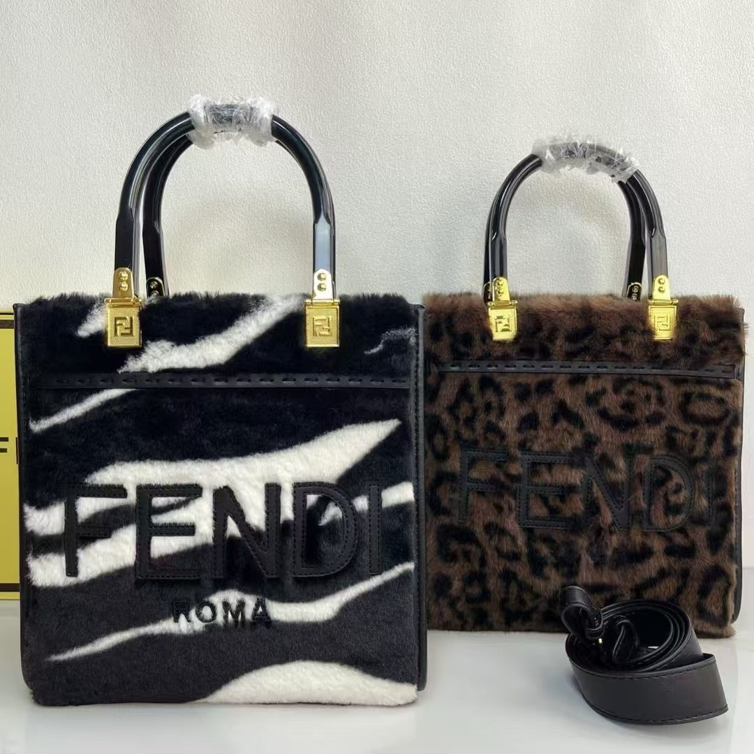 5004"Enjoy FREE shipping on your Lexrey bag! 🚚✨ We’ll ship your order within 24 hours ⏰, and you’ll get an instant confirmation email 📧. Fast, reliable, and stress-free! 💼💖"