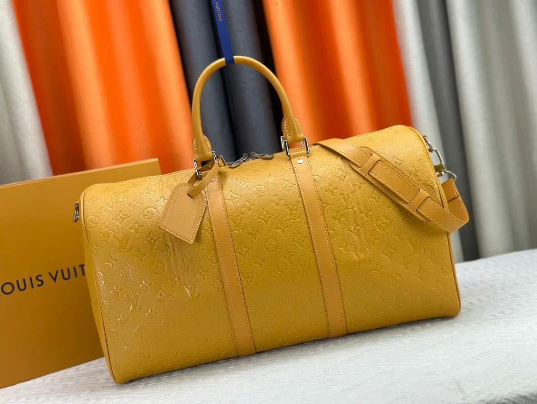 1021Enjoy FREE shipping on your Lexrey bag! 🚚✨ We’ll ship your order within 24 hours ⏰, and you’ll get an instant confirmation email 📧. Fast, reliable, and stress-free! 💼💖"
