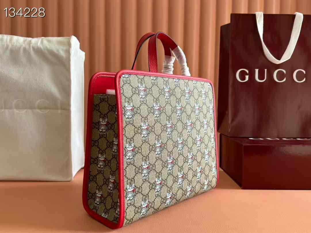 4001"Enjoy FREE shipping on your Lexrey bag! 🚚✨ We’ll ship your order within 24 hours ⏰, and you’ll get an instant confirmation email 📧. Fast, reliable, and stress-free! 💼💖"