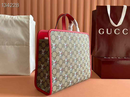 4001"Enjoy FREE shipping on your Lexrey bag! 🚚✨ We’ll ship your order within 24 hours ⏰, and you’ll get an instant confirmation email 📧. Fast, reliable, and stress-free! 💼💖"