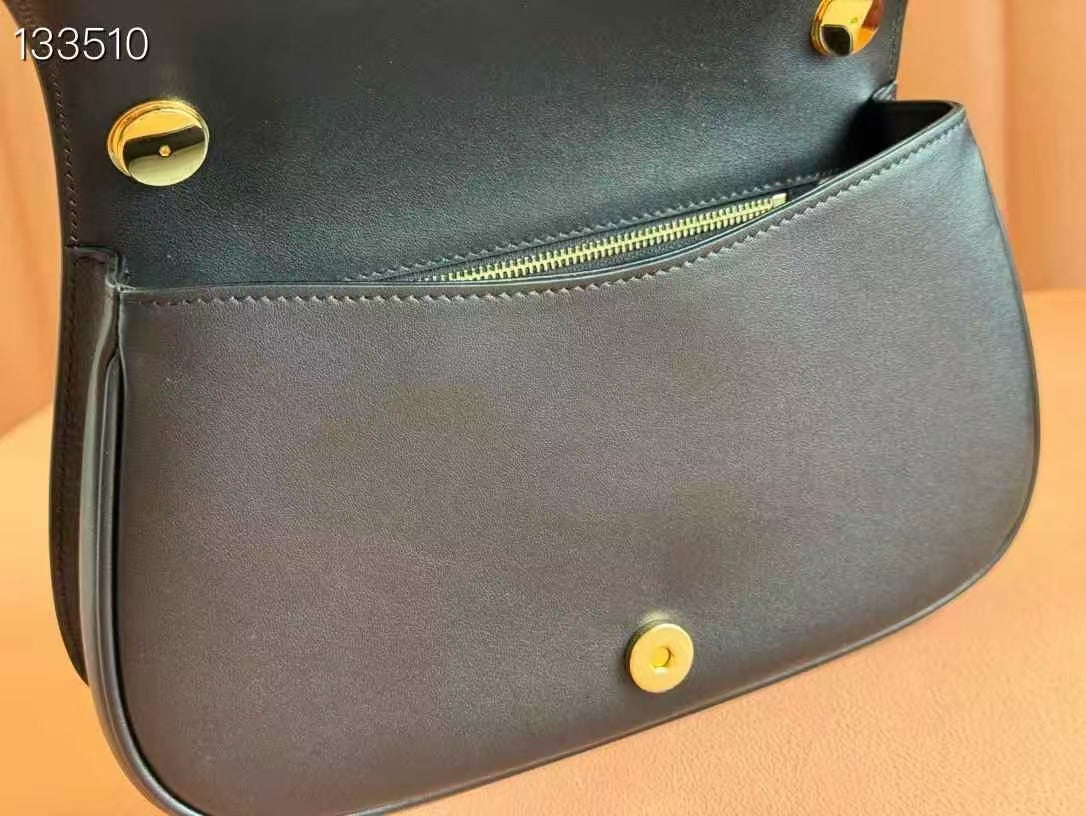 4003"Enjoy FREE shipping on your Lexrey bag! 🚚✨ We’ll ship your order within 24 hours ⏰, and you’ll get an instant confirmation email 📧. Fast, reliable, and stress-free! 💼💖"