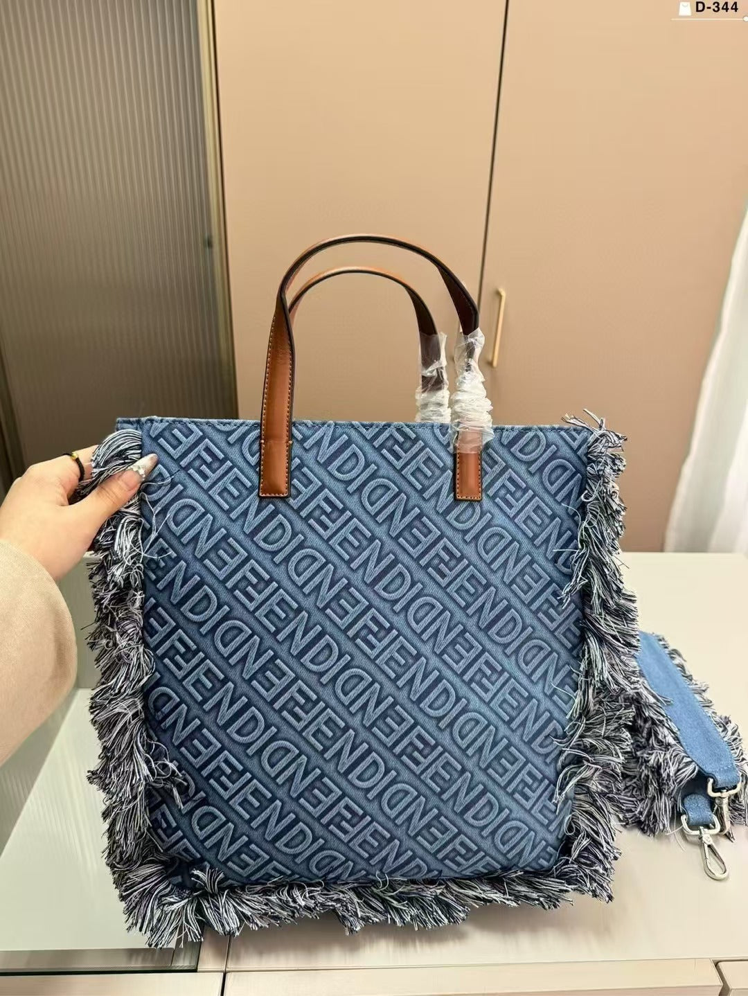 5009"Enjoy FREE shipping on your Lexrey bag! 🚚✨ We’ll ship your order within 24 hours ⏰, and you’ll get an instant confirmation email 📧. Fast, reliable, and stress-free! 💼💖"