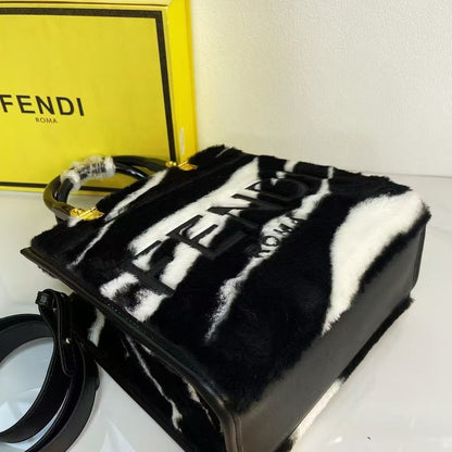 5004"Enjoy FREE shipping on your Lexrey bag! 🚚✨ We’ll ship your order within 24 hours ⏰, and you’ll get an instant confirmation email 📧. Fast, reliable, and stress-free! 💼💖"