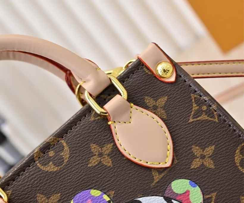 1025 Enjoy FREE shipping on your Lexrey bag! 🚚✨ We’ll ship your order within 24 hours ⏰, and you’ll get an instant confirmation email 📧. Fast, reliable, and stress-free! 💼💖"