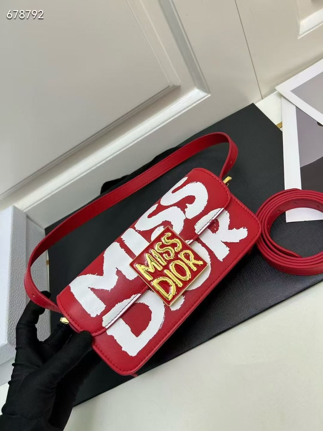 3001Enjoy FREE shipping on your Lexrey bag! 🚚✨ We’ll ship your order within 24 hours ⏰, and you’ll get an instant confirmation email 📧. Fast, reliable, and stress-free! 💼💖"