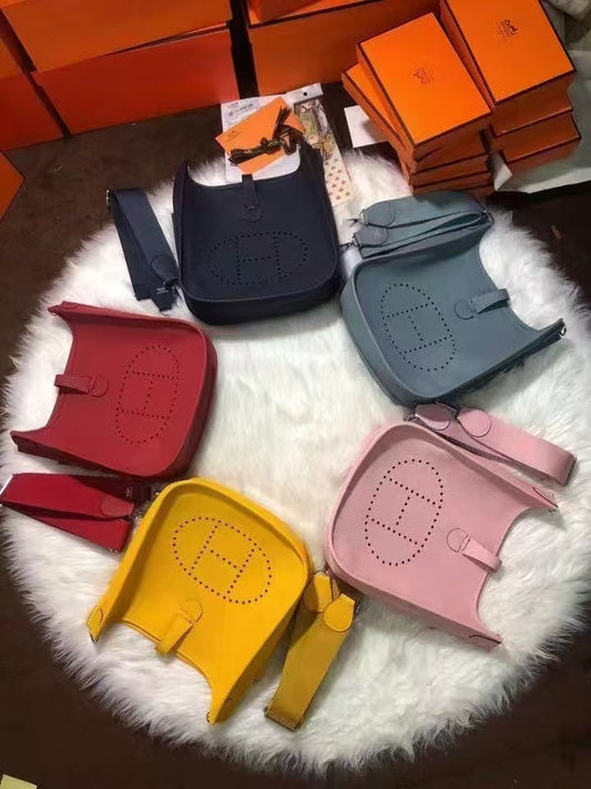 6002"Enjoy FREE shipping on your Lexrey bag! 🚚✨ Orders ship within 24 hours ⏰, and you’ll get an instant confirmation email 📧. Be sure to include your favorite color 🎨 and size 📏 when you order. Fast, stylish, and stress-free! 💼💖"