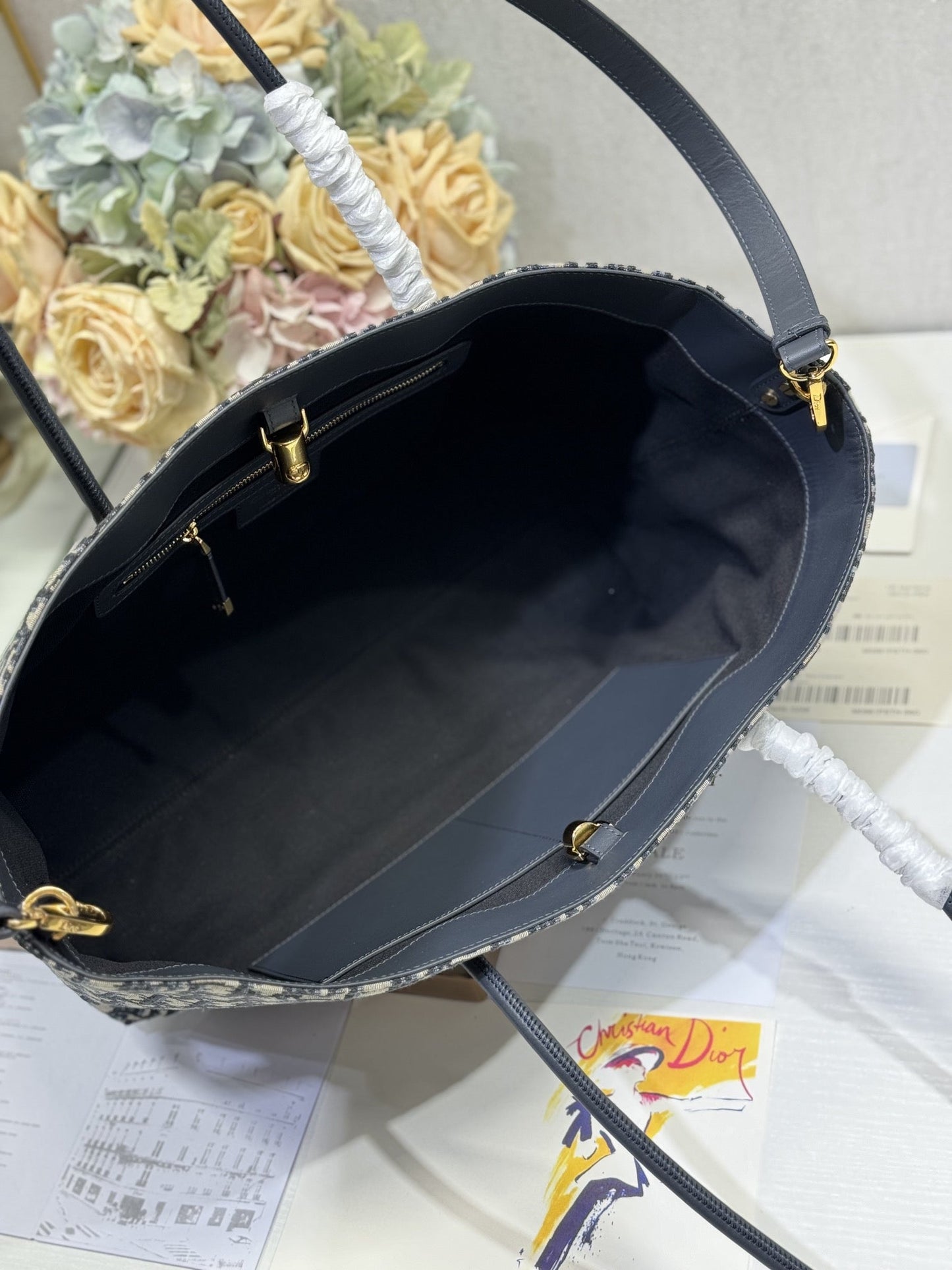 3006Enjoy FREE shipping on your Lexrey bag! 🚚✨ We’ll ship your order within 24 hours ⏰, and you’ll get an instant confirmation email 📧. Fast, reliable, and stress-free! 💼💖"