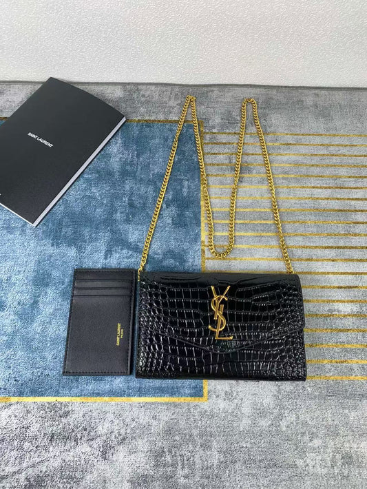 7009"Enjoy FREE shipping on your Lexrey bag! 🚚✨ Orders ship within 24 hours ⏰, and you’ll get an instant confirmation email 📧. Be sure to include your favorite color 🎨 and size 📏 when you order. Fast, stylish, and stress-free! 💼💖"