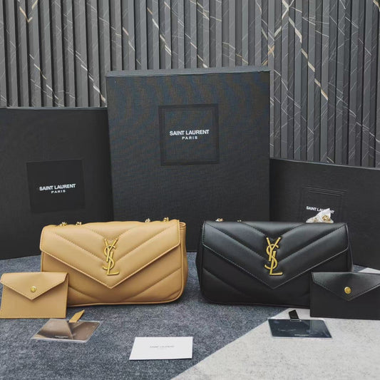 7004"Enjoy FREE shipping on your Lexrey bag! 🚚✨ Orders ship within 24 hours ⏰, and you’ll get an instant confirmation email 📧. Be sure to include your favorite color 🎨 and size 📏 when you order. Fast, stylish, and stress-free! 💼💖"