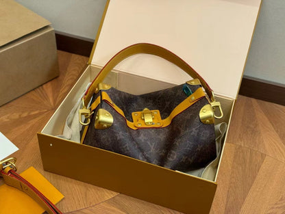 1001 Enjoy FREE shipping on your Lexrey bag! 🚚✨ We’ll ship your order within 24 hours ⏰, and you’ll get an instant confirmation email 📧. Fast, reliable, and stress-free! 💼💖"