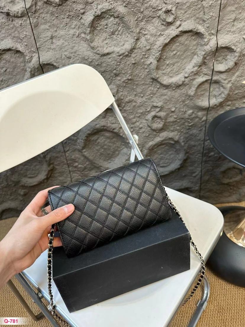 2001Enjoy FREE shipping on your Lexrey bag! 🚚✨ We’ll ship your order within 24 hours ⏰, and you’ll get an instant confirmation email 📧. Fast, reliable, and stress-free! 💼💖"
