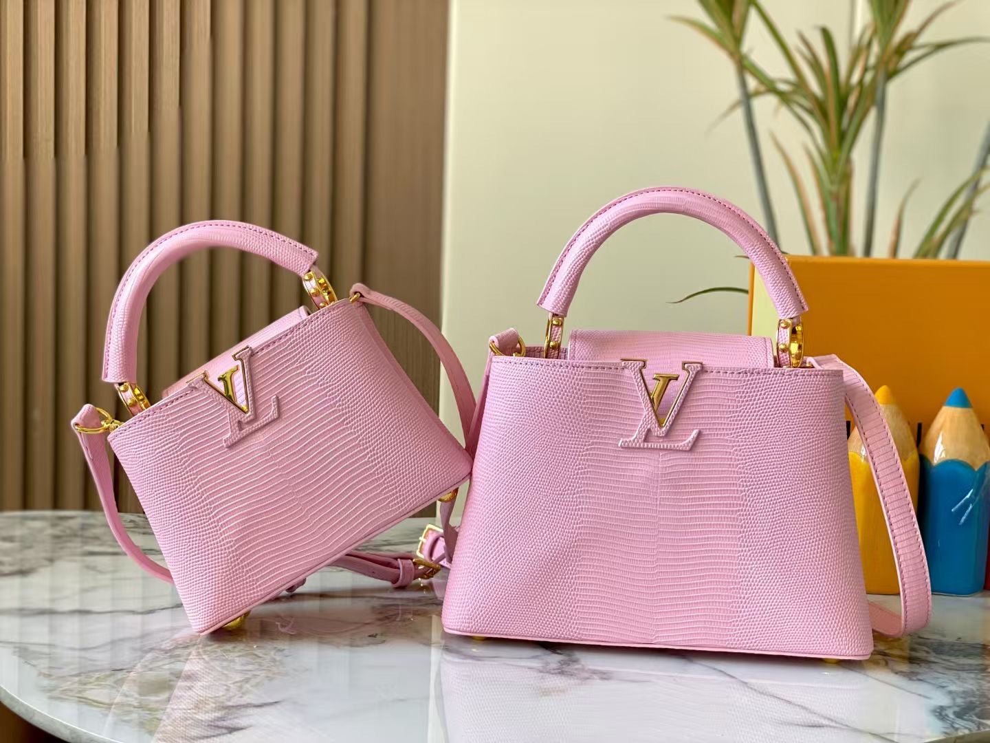 1026 Enjoy FREE shipping on your Lexrey bag! 🚚✨ We’ll ship your order within 24 hours ⏰, and you’ll get an instant confirmation email 📧. Fast, reliable, and stress-free! 💼💖"