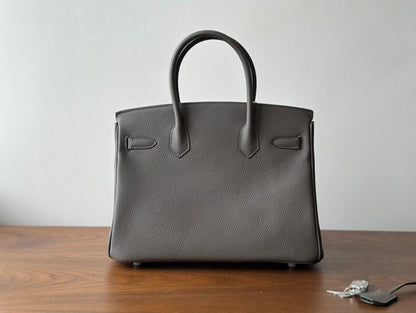 "BK Master 25 cm — Compact Luxury, Perfectly Crafted