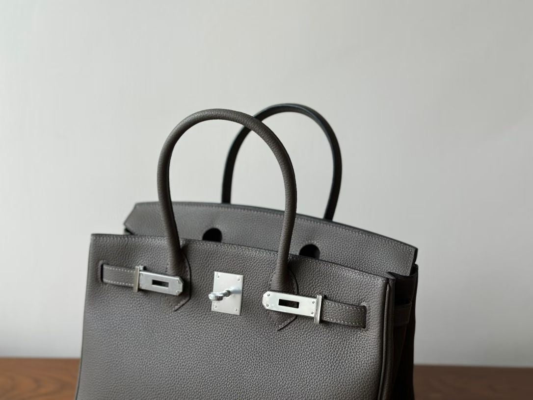 "BK Master 25 cm — Compact Luxury, Perfectly Crafted